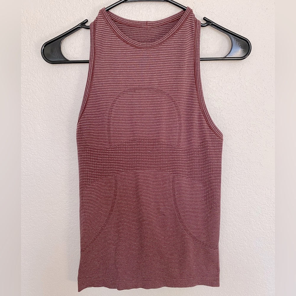 Lululemon tank top